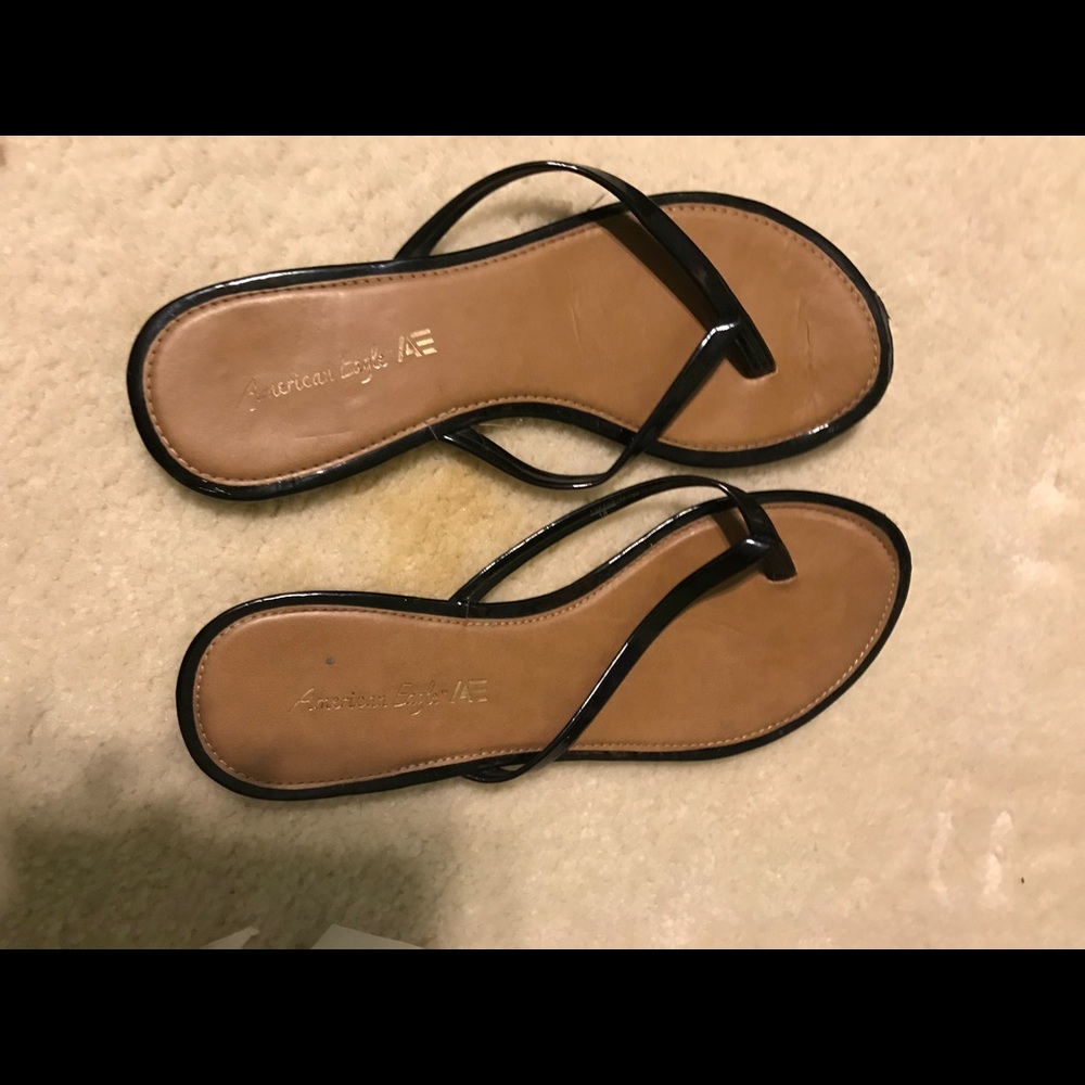 American Eagle Flip Flops